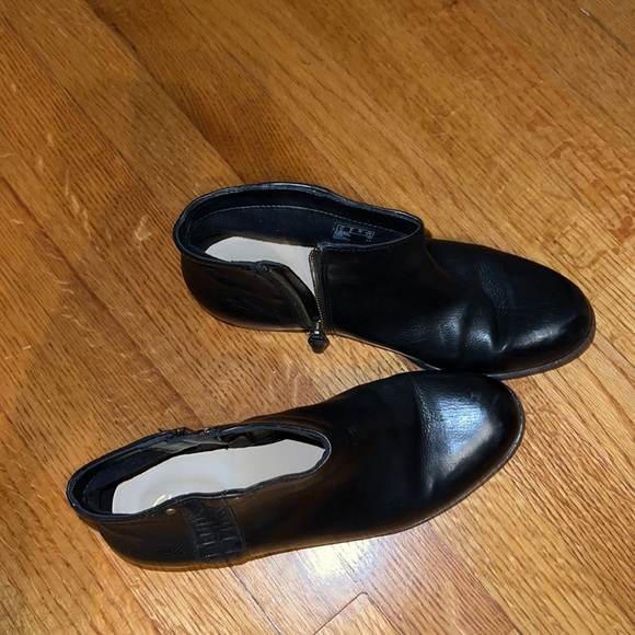 Black clark booties - Picture 2 of 3